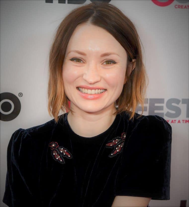 Emily Browning Measurements Bio Height Weight Shoe And More Gistrat