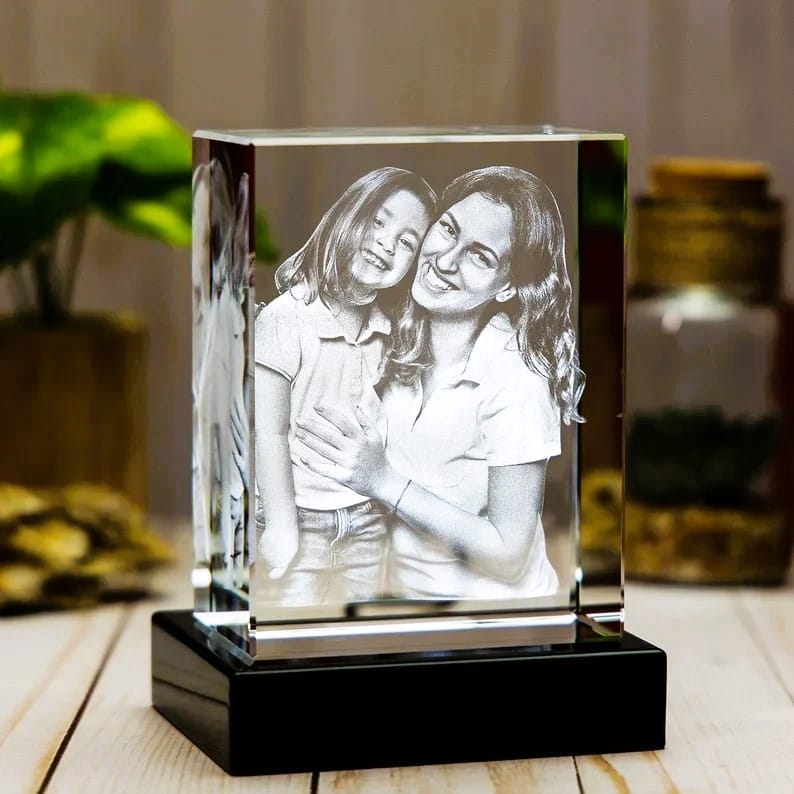 Capturing Memories in 3D. The Beauty of a Laser-Engraved Photo Inside a ...